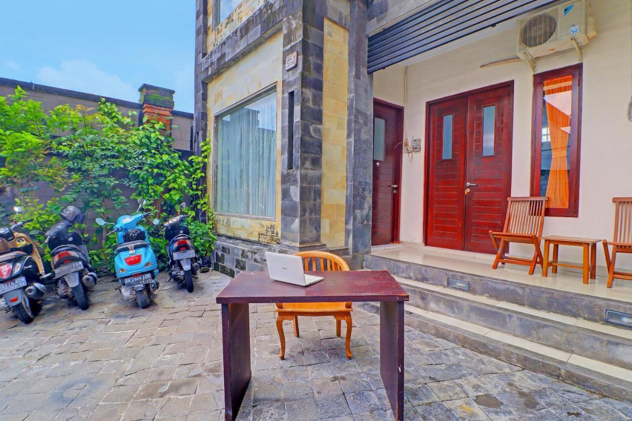 Oyo 91933 Puri Gana Residence Denpasar  Luaran gambar
